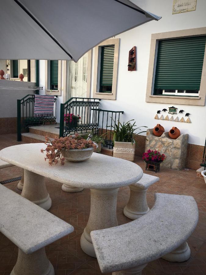 Moradia Valdemar Villa Nazare Exterior photo